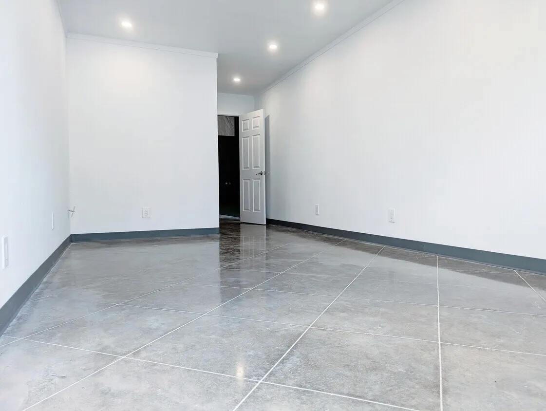 Office Warehouse 1680 SF — photo 5 of 5