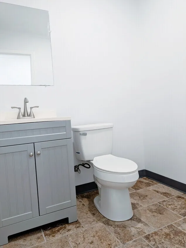 Office Warehouse 1680 SF — photo 3 of 5