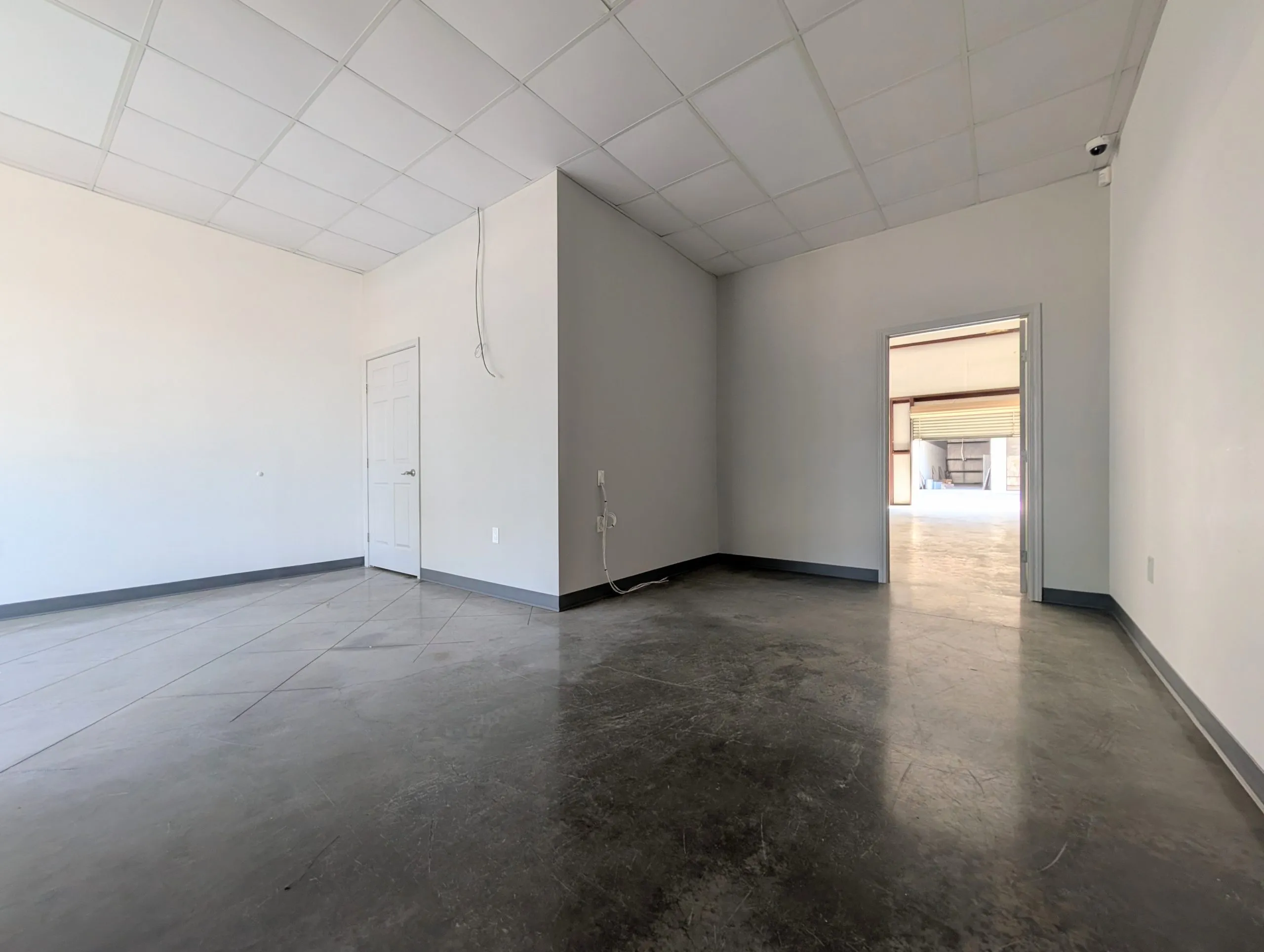 1,200 SF Warehouse with Office on FM 2978 — photo 3 of 7