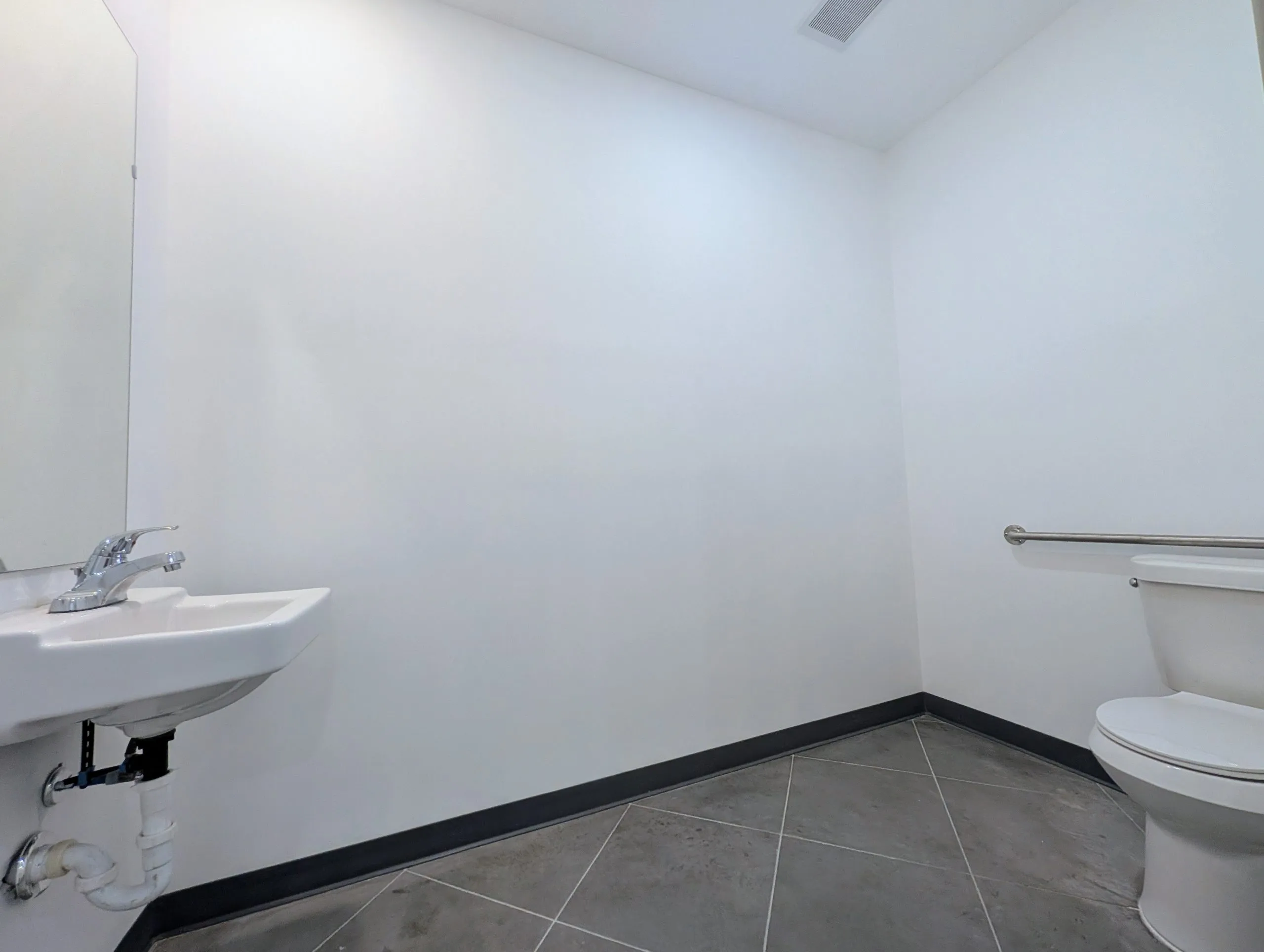 1,200 SF Warehouse/Office – Facing FM 2978 (Tomball/Woodlands/Spring) — photo 7 of 7
