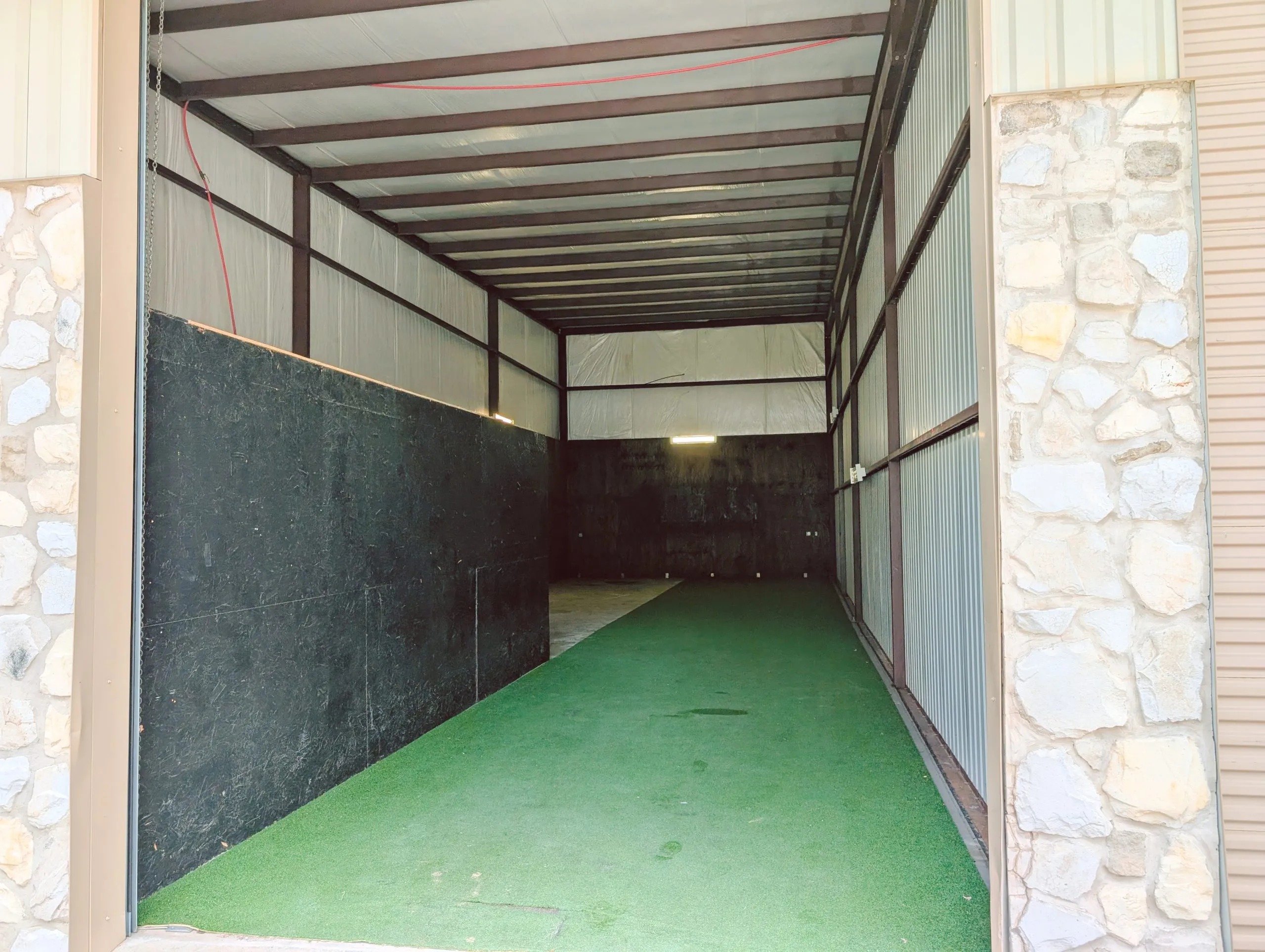 Office Warehouse 1680 SF — photo 1 of 5